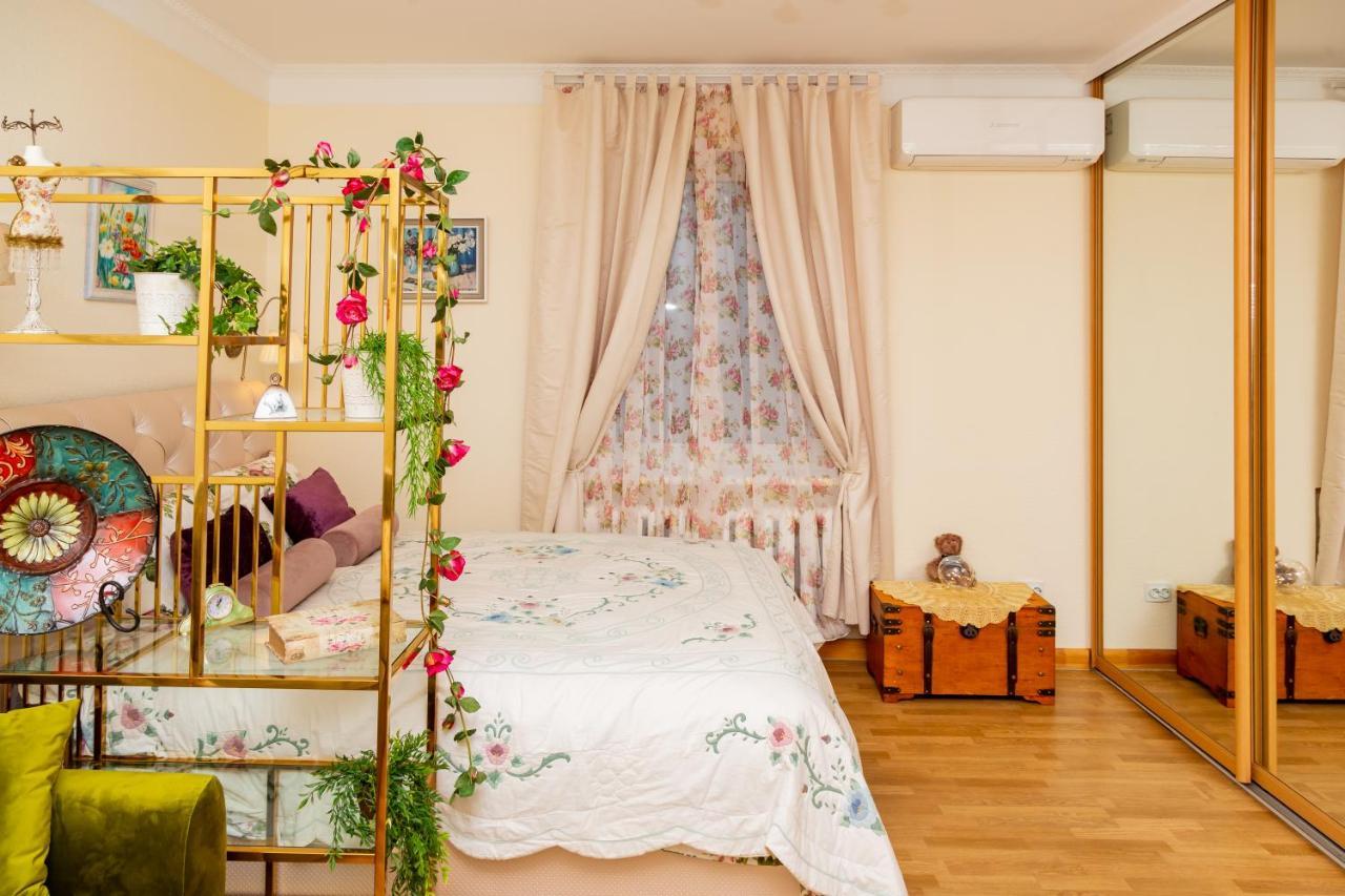 Apartamento La Boheme - The Magic Of Riga & Free Parking Exterior foto